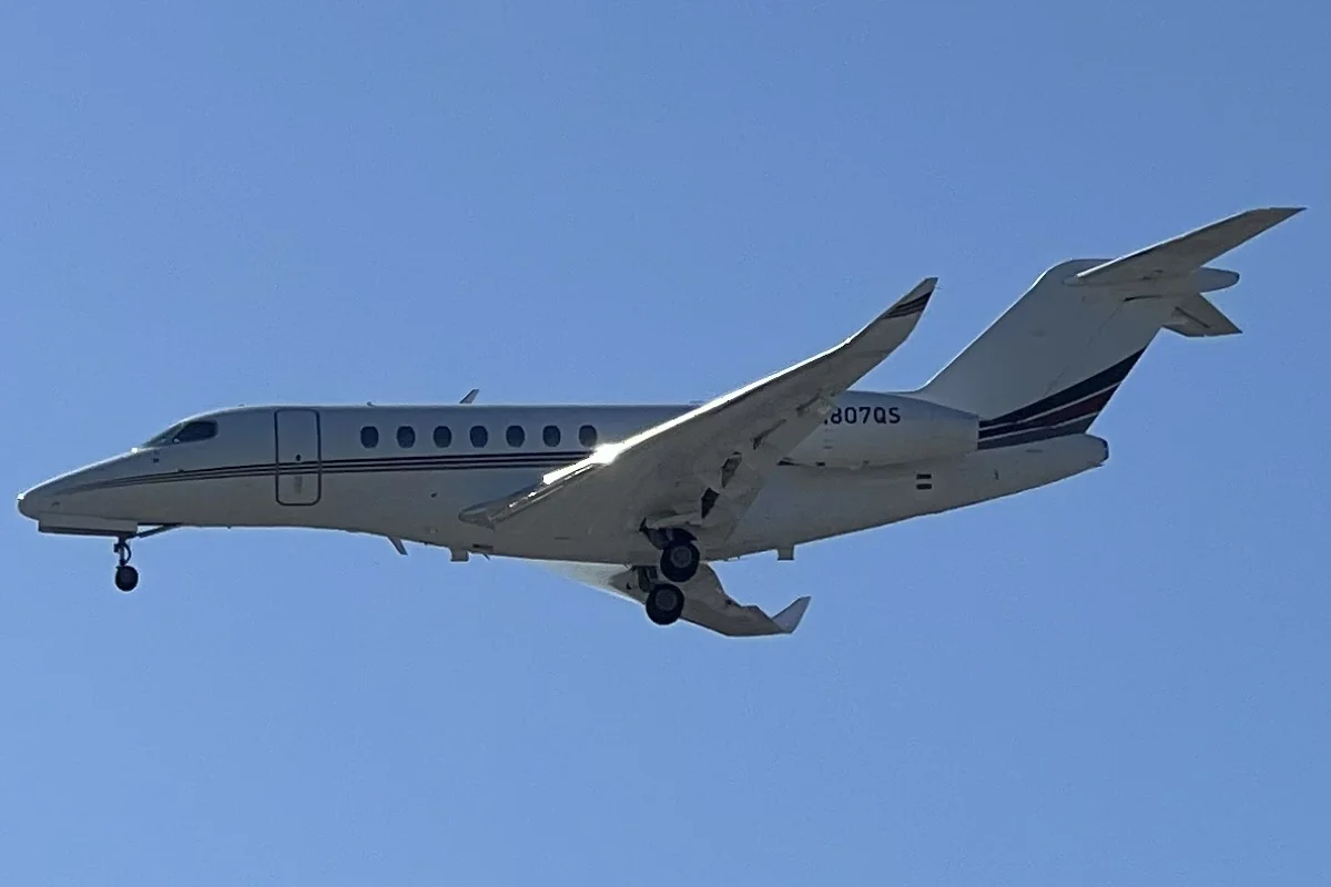 Cessna Citation Longitude landing at John Wayne Airport